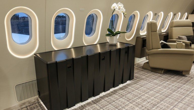 boeing-787-8-main-lounge-03